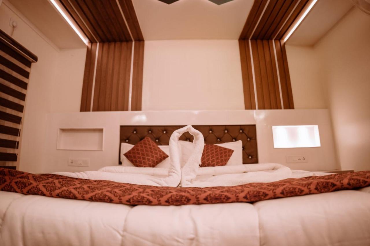 Venice Premium Houseboats Alleppey Alappuzha المظهر الخارجي الصورة