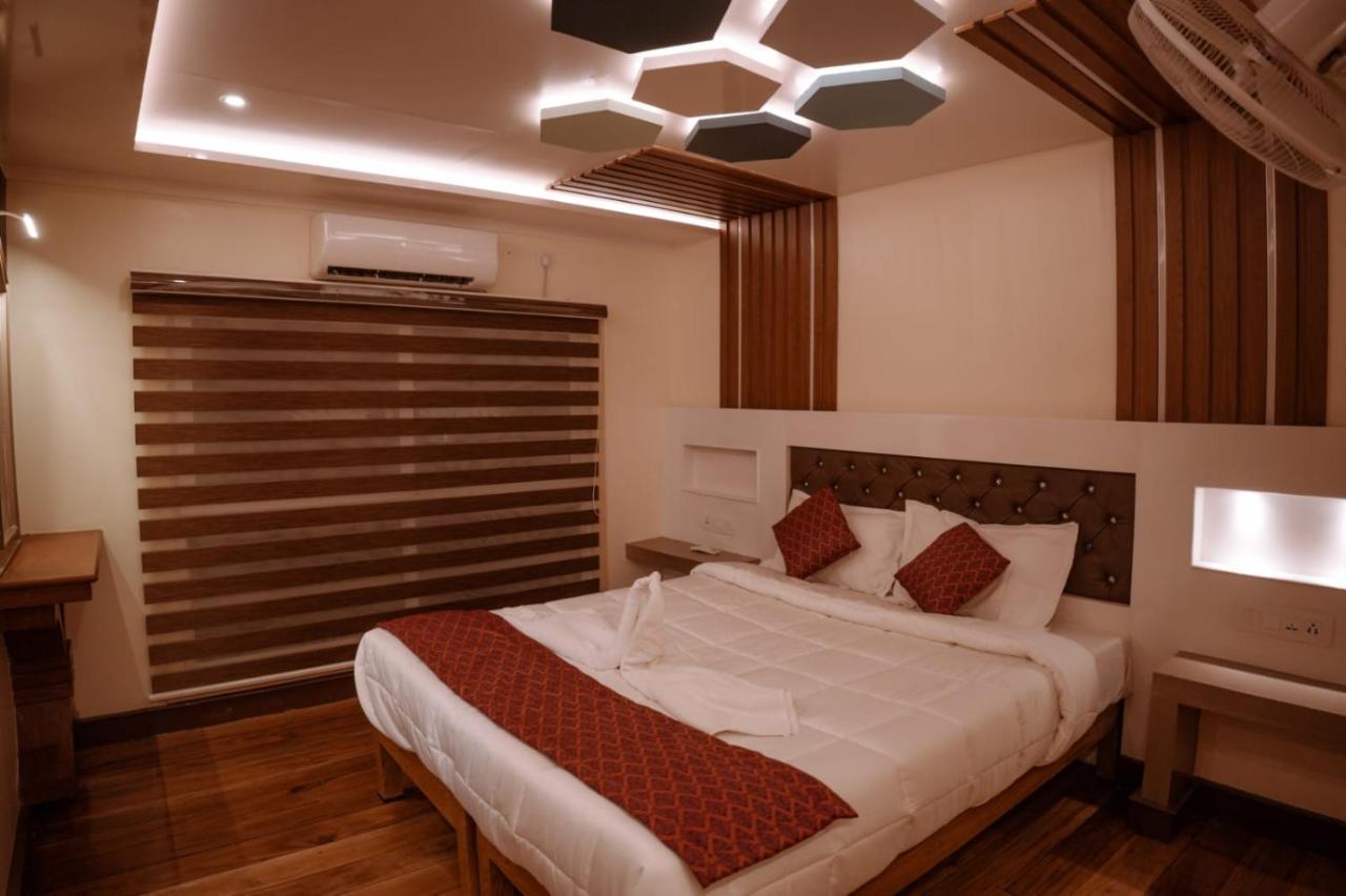 Venice Premium Houseboats Alleppey Alappuzha المظهر الخارجي الصورة