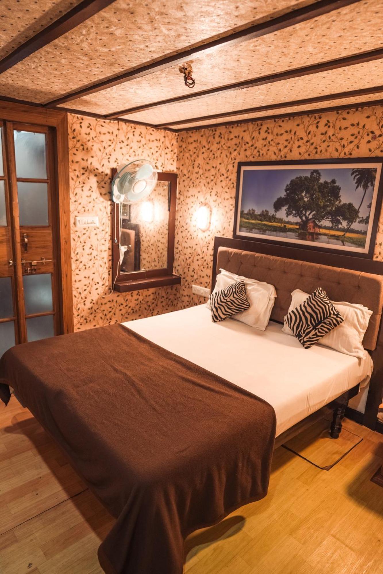 Venice Premium Houseboats Alleppey Alappuzha المظهر الخارجي الصورة
