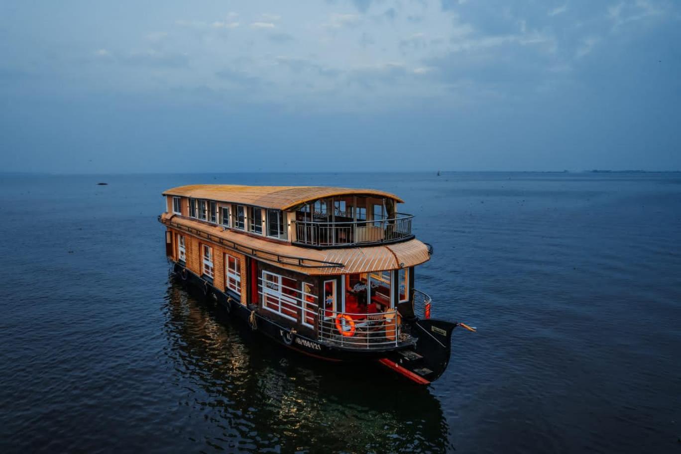 Venice Premium Houseboats Alleppey Alappuzha المظهر الخارجي الصورة